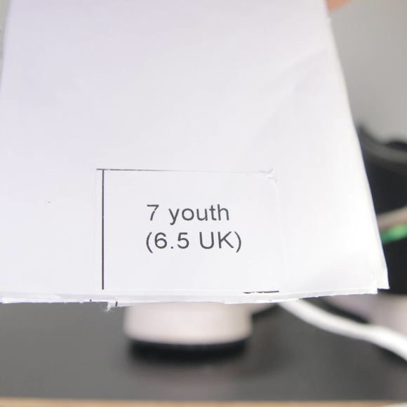 Air Jordan 1 Retro High OG Black Women's Sneakers 004155 Size 7youth/8.5womens - Picture 8 of 8